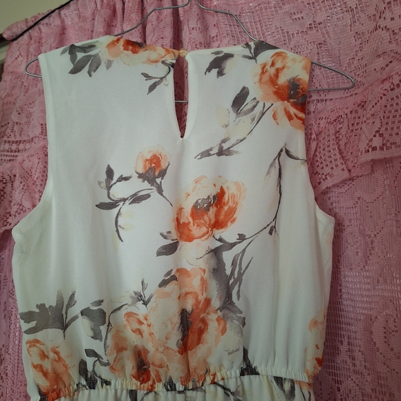 As U Wish| Floral Dress Size S - Picture 14 of 16